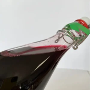 Nectar de myrtille artisanal Myrtilles du Trimoulet couleur violette intense, sans conservateurs ni colorants