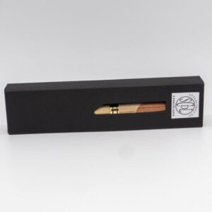 Stylo artisanal en bois emballé dans étui carton recyclable - Stylos Chics du Limousin - Haute-Vienne