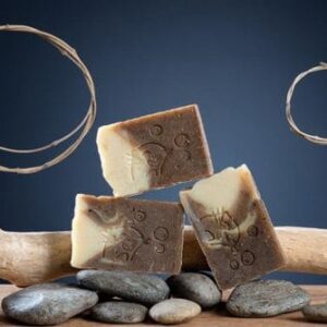Savon saponifié à froid bulle de mousse par La Savonnerie des Monédières