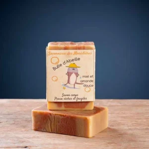 Savon Miel Amande douce pour peaux sèches fragiles, étiquette Savonnerie des Monédières Corrèze, surgras 6,5%
