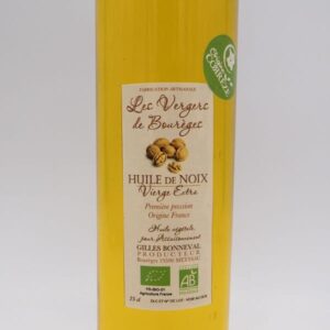 Huile de noix bio artisanal produite par Les Vergers de Bourèges en Corrèze à Meyssac