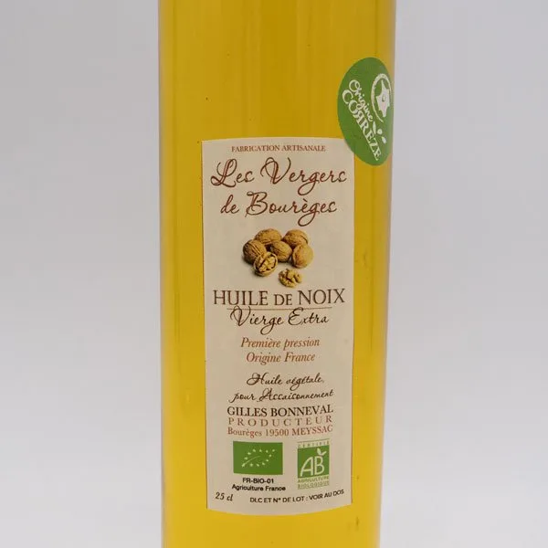 Huile de noix bio artisanal produite par Les Vergers de Bourèges en Corrèze à Meyssac