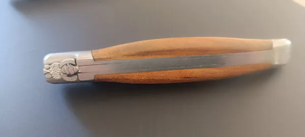 Couteau Laguiole L'Outil Gravé 12cm - Bois a la demande & Inox Satiné – Image 3